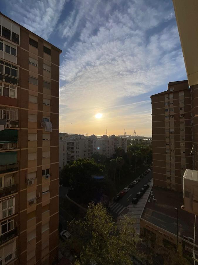 Ayala Apartamento Malaga Luaran gambar